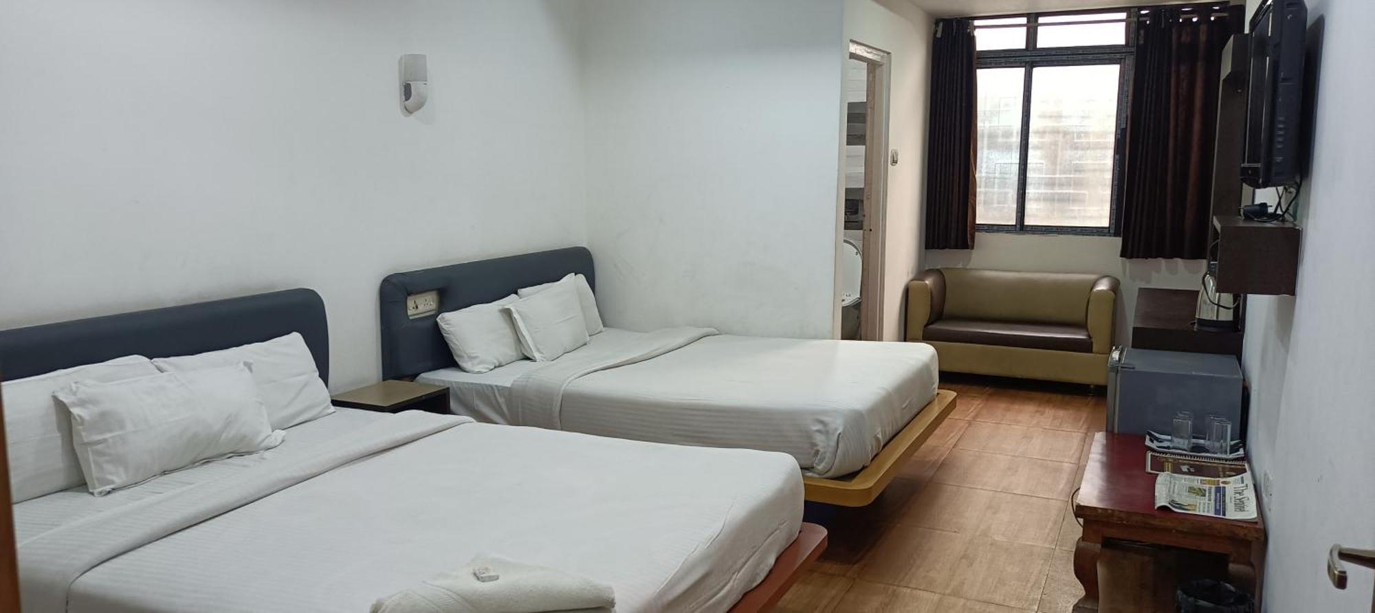 Hotel Assembly Shillong Exteriör bild